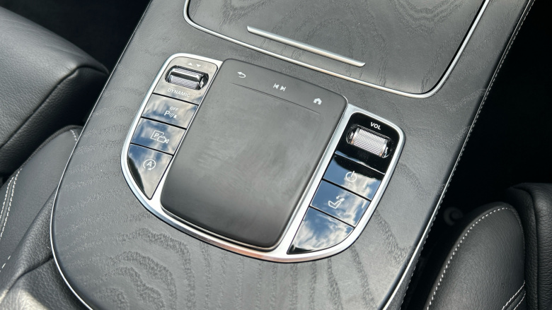 Mercedes-Benz E-Class E300d 4Matic AMG Line 5dr 9G-Tronic Diesel Estate